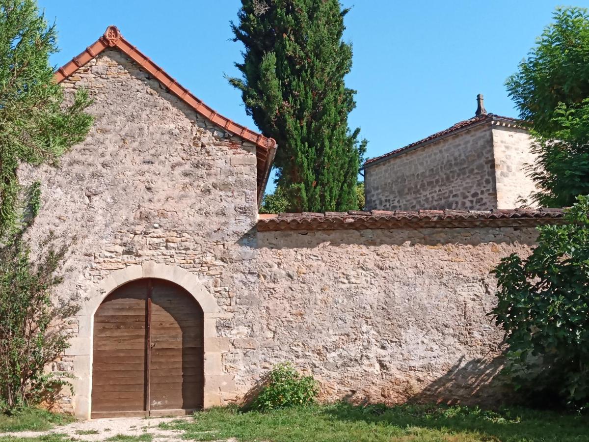 לינה וארוחת בוקר Ginals Les Granges De L Abbaye מראה חיצוני תמונה